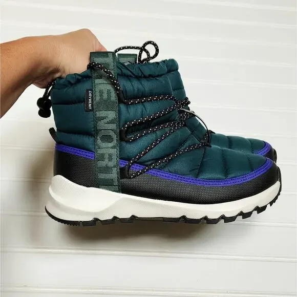 NWT The North Face Women's Thermoball Lace Up Waterproof Boots